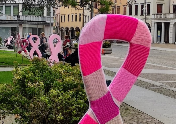 Ottobre in rosa, le iniziative di Ados e Lilt Belluno per la prevenzione del tumore al seno