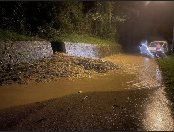 Maltempo a Belluno tra pioggia e frane, venerdì 3 scuole chiuse
