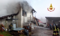 Casa divorata dalle fiamme a Feltre, incendio spento dopo 8 ore