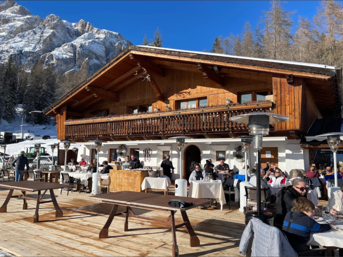 El Camineto Cortina eventi sold out: la formula Briatore funziona