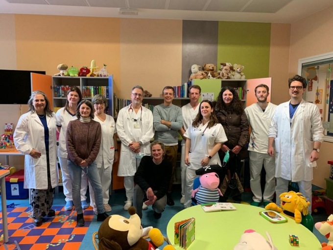 Donati 800 libri alla Pediatria del San Martino grazie a Belluno Kids