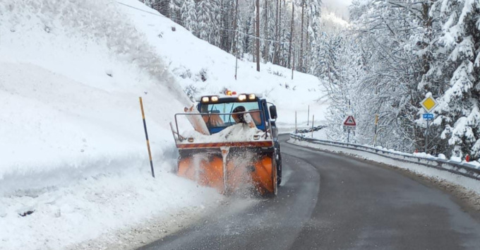 Oltre mezzo metro di neve sui Passi Dolomitici: le strade riaperte e quelle ancora chiuse