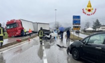 Borgo Valbelluna, incidente tra un tir e due auto, traffico paralizzato