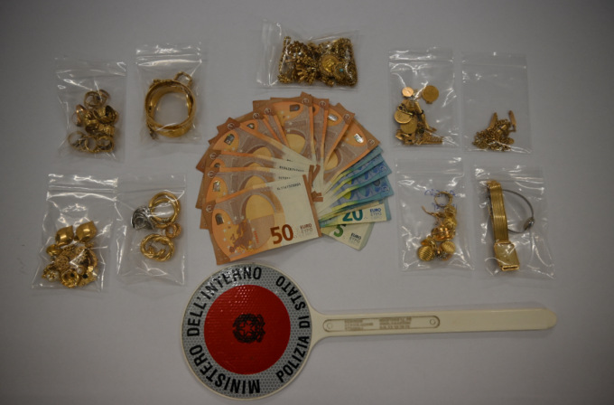 “Buongiorno, deve pagare la cauzione per liberare il figlio”, finti agenti arrestati per truffa