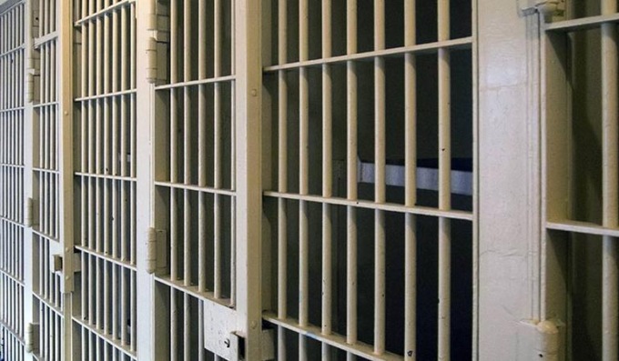 Detenuti come torce umane: l’incendio per protesta, poi le ustioni gravissime