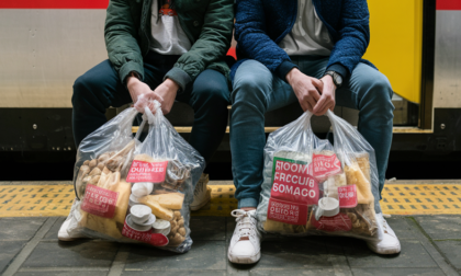 Saccheggiano un supermercato e tentano la fuga in treno, fermati due trentenni