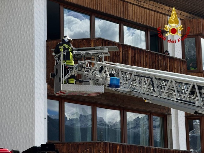 Terremoto di magnitudo 5.0 a Cortina, due studenti bloccati nella scuola durante l’esercitazione