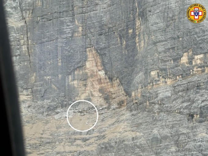 Scarica di sassi lungo la ferrata Berti, travolta e ferita un’escursionista slovacca