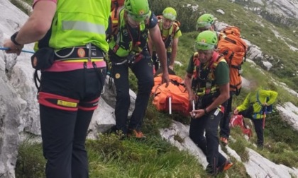 Precipita col parapendio sul Monte Grappa, ferita una 59enne