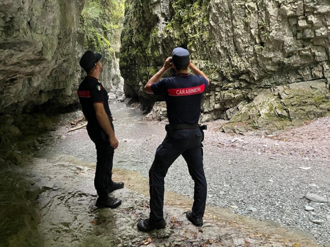 Canyoning nel Parco Nazionale Dolomiti Bellunesi, fermate 14 persone