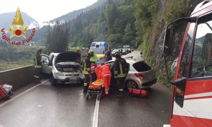 Cencenighe, incidente tra due auto: quattro persone ferite