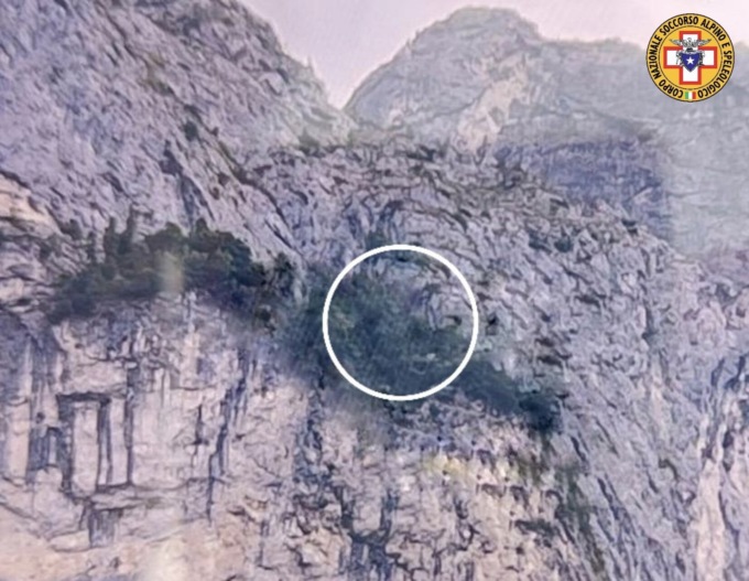 Si lancia con la Gopro e si schianta tra le rocce: basejumper inglese muore sulle Pale di San Lucano
