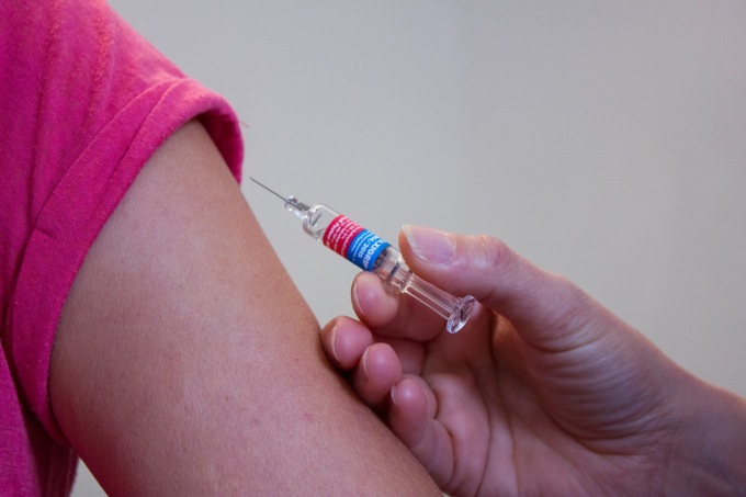 Da lunedì 7 ottobre 2024 il vaccino contro influenza e Covid in provincia di Belluno: come prenotare con la Ulss 1 Dolomiti
