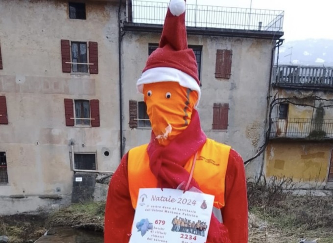 Distrutto il Babbo Natale a Feltre, ora è caccia ai vandali