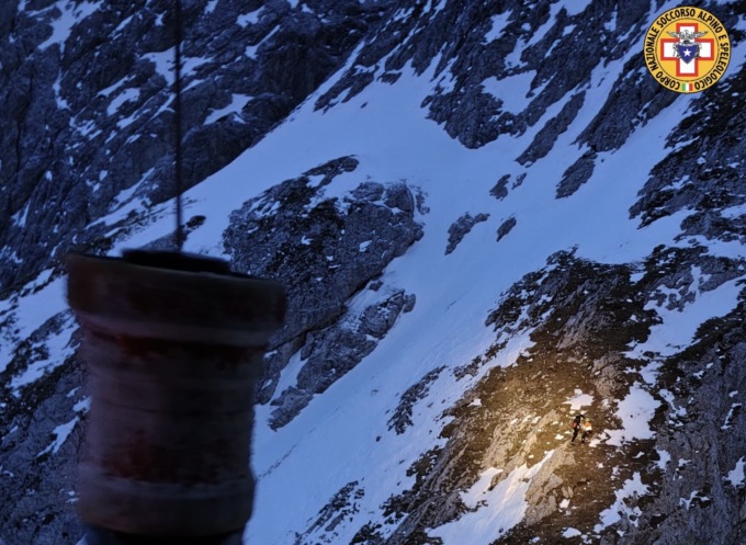 21enne di Schio scivola sul sentiero per il rifugio Rosetta e rimane al buio