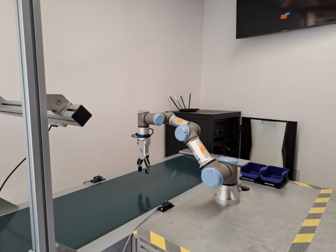 “Cobot”, il robot del futuro programmato dagli studenti feltrini