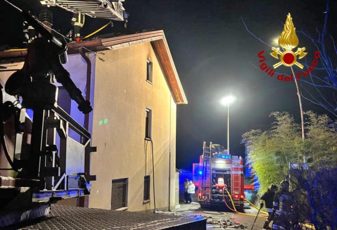 Incendio nella notte a Cesiomaggiore, una persona intossicata