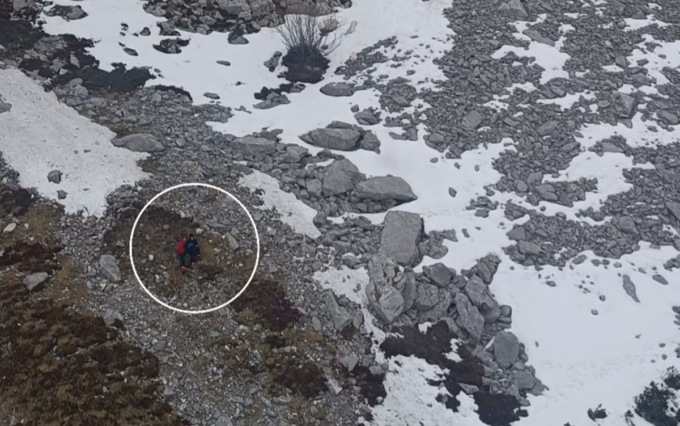 Coppia si perde sotto Cima Vacche, la compagna 23enne scivola e si ferisce a una gamba