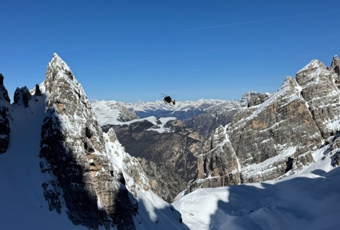 Cade nella neve ad Auronzo, 28enne cadorino elitrasportato all’ospedale di Belluno