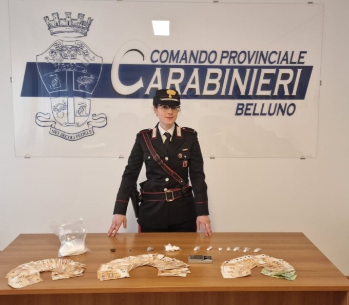 Operazione antidroga a Setteville: in casa cocaina, contanti e un’agenda con clienti e fornitori