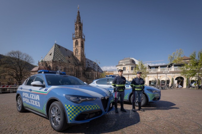 Nuova dotazione per la polstrada bellunese, è un Alfa Romeo Stelvio 2.2 Q4