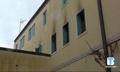 Incendio in via Caffi: 16 appartamenti evacuati per un totale di 20 persone