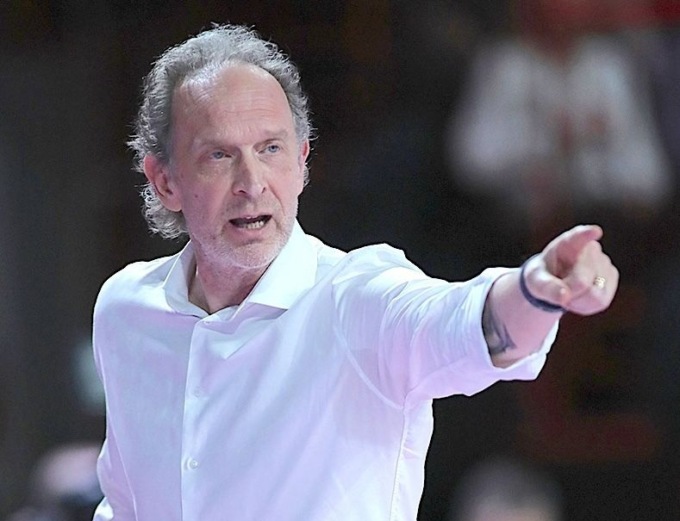 A Palazzo Crepadona la leggenda della pallavolo italiana Lorenzo Bernardi