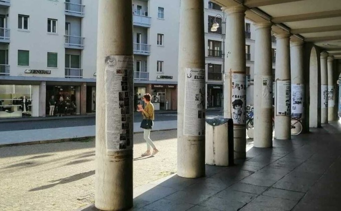 Papiri di laurea, in arrivo i totem sotto i portici di Piazza dei Martiri
