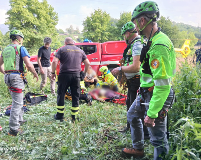 Belluno, 97enne scivola nella scarpata durante una passeggiata
