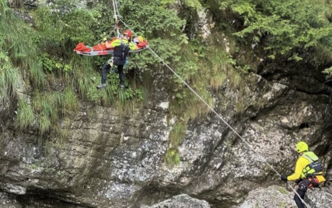 Maxi-esercitazione interforze al Lago del Mis: testato il sistema satellitare di emergenza