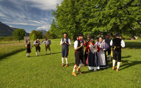 Castionese in festa tra tradizioni, gusto e sport: tornano “Orti in Piazza” e il Palio delle Frazioni