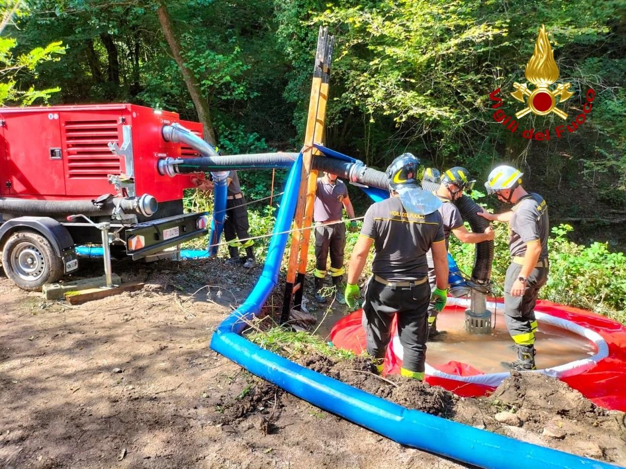 Vigili del fuoco, maxi-esercitazione a Belluno: test riuscito per l’alta capacità di pompaggio