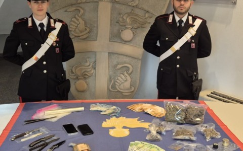 Feltre, arrestato 25enne mentre spaccia hashish a un minorenne