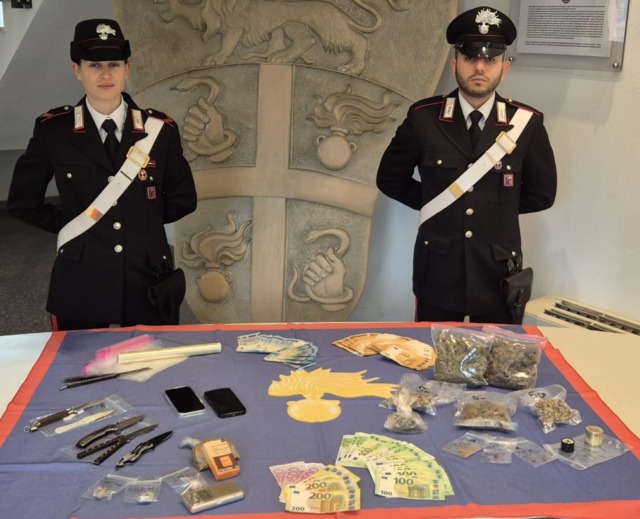 Feltre, arrestato 25enne mentre spaccia hashish a un minorenne
