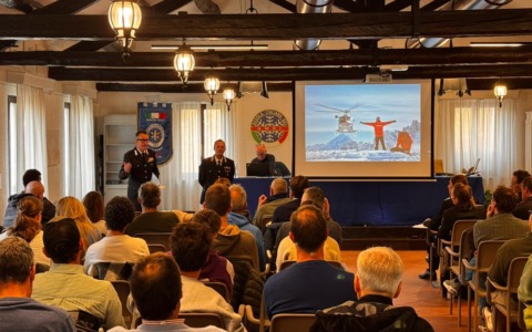 Piste da sci più sicure: a Belluno carabinieri e Maestri fanno il punto sulle nuove regole