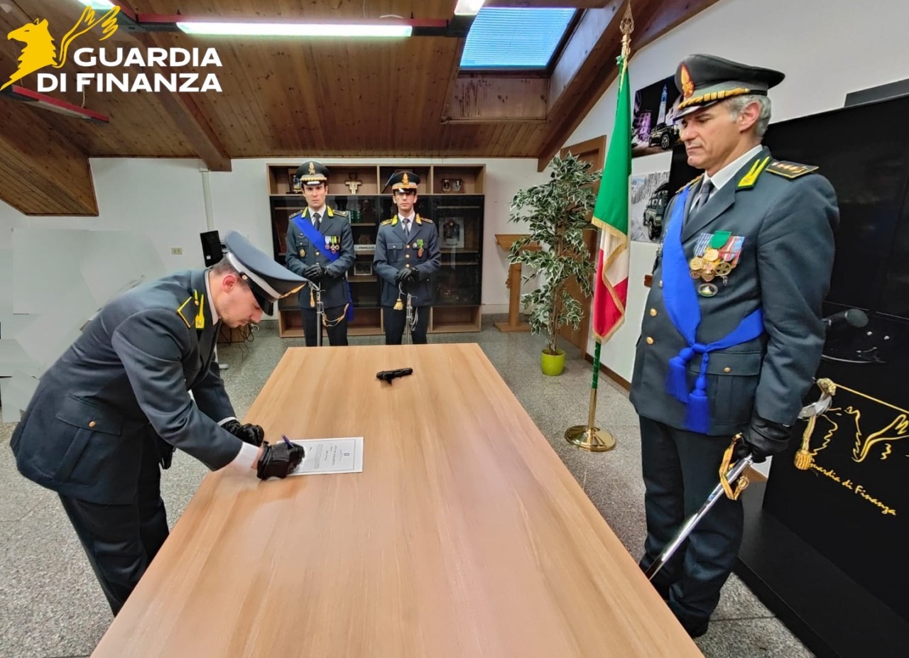 Belluno, un nuovo finanziere giura fedeltà alla Repubblica nella caserma De Zorzi