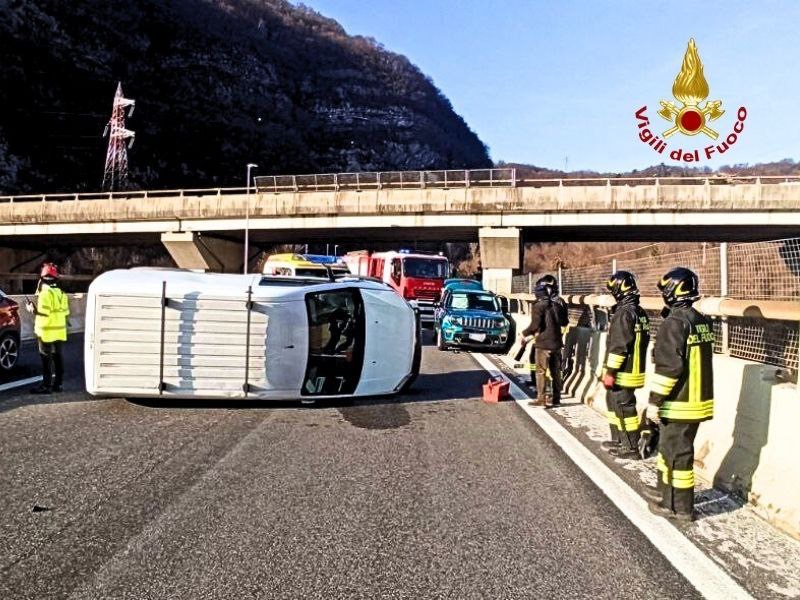 Incidente sull’A27 (Fadalto), due auto coinvolte