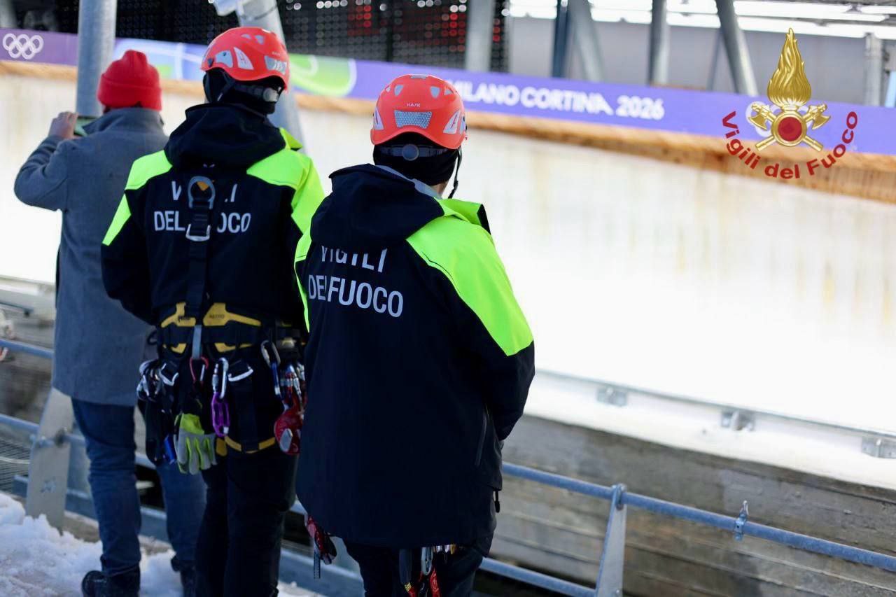 Cortina 2026, i vigili del fuoco testano il soccorso in pista: esercitazioni durante le gare