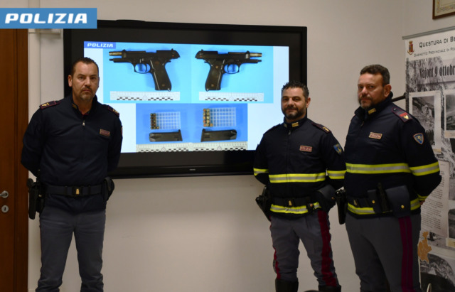 Belluno, trova un ladro in casa: lo insegue e lo blocca fino all’arrivo della polizia