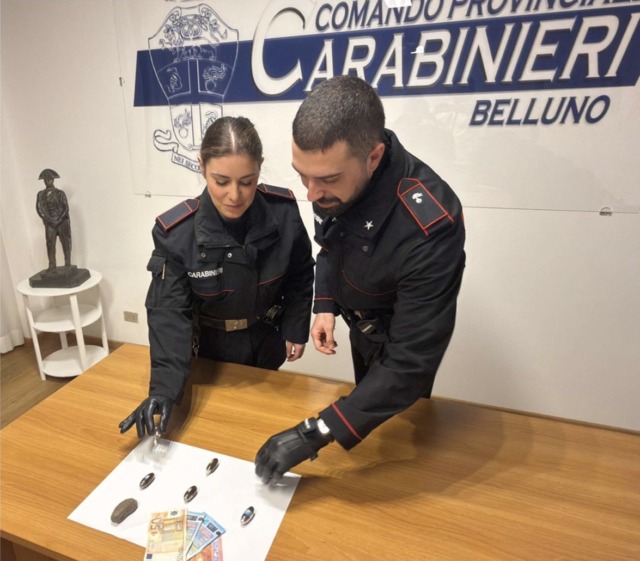 Controlli antidroga a Belluno: sequestrati 92 grammi di hashish vicino alla stazione