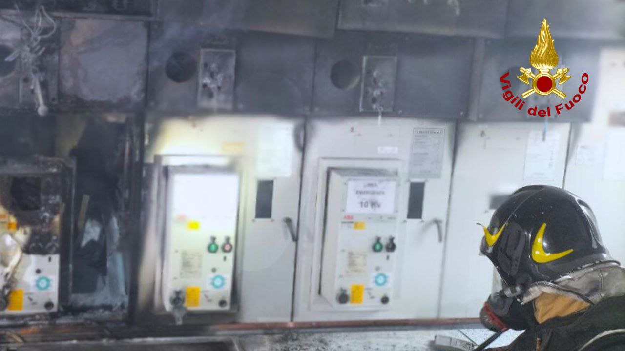 Nuovo incendio alla Hydro di Feltre, produzione ferma: timori per il futuro dello stabilimento