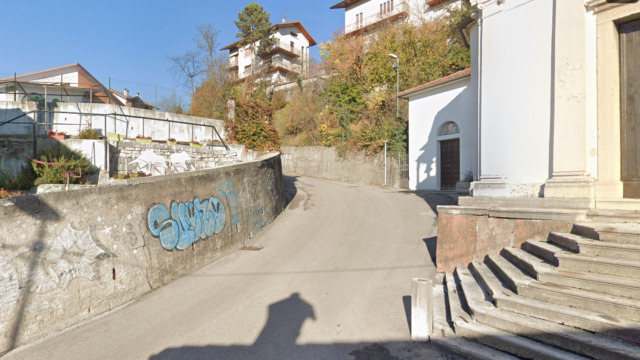 Tragedia a Belluno: ciclista si schianta contro un muro nel buio tornando dal turno di notte